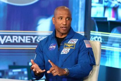 astronauta-de-artemis-ii,-victor-glover-afirmo-la-mision-“habria-sido-un-exito-rotundo”,-incluso-si-hubiera-desorbitado-de-emergencia