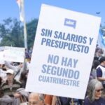 “la-marcha-no-es-solo-por-la-universidad-sino-por-la-democracia,-porque-milei-no-esta-cumpliendo-una-ley”,-asegura-el-rector-de-la-unr