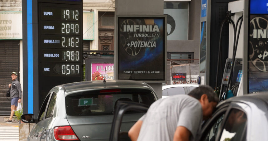 vence-el-acuerdo-por-las-naftas-y-en-ypf-aun-no-definen-si-suben-los-precios
