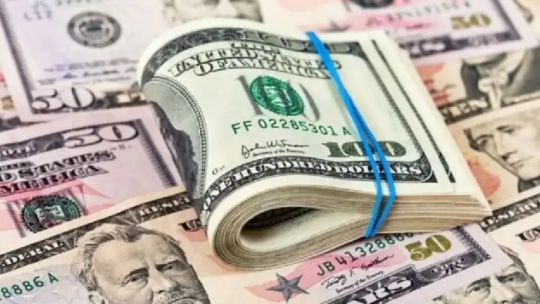 el-dolar-blue-cerro-en-alza-este-lunes-11-de-mayo-y-el-banco-central-volvio-a-comprar-dolares