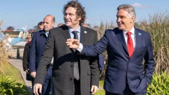 llaryora-apunto-contra-milei-por-el-ajuste-educativo:-“asfixiar-escuelas-tecnicas-destruye-la-industria”