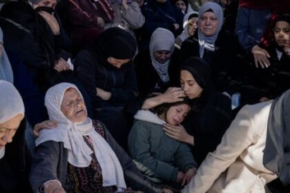 union-europea:-despues-de-los-meses-de-bloqueo,-les-vingt-sept-sanctionnent-des-mouvements-de-colons-israeliens-en-cisjordania-occupee