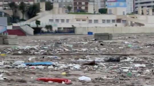 playas-con-basura-y-balnearios-destruidos-tras-la-ciclogenesis-en-mar-del-plata:-como-quedo-la-costa-sur