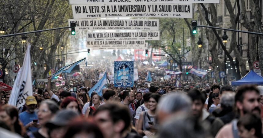el-gobierno-dice-que-la-marcha-universitaria-esta-“construida-emocionalmente-sobre-una-mentira”-y-cuestiono-que-el-congreso-aprobara-aumentos-a-docentes