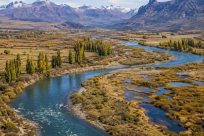 patagonia-en-alerta:-el-agua-ya-no-alcanza-y-vaca-muerta-entra-en-la-pelea-por-el-recurso