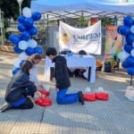dia-internacional-de-la-enfermeria:-el-colegio-de-enfermeros-salio-a-la-plaza-san-martin-para-ensenar-rcp-y-promover-la-matriculacion-profesional