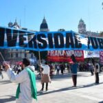 en-vivo:-marcha-universitaria-hacia-plaza-de-mayo