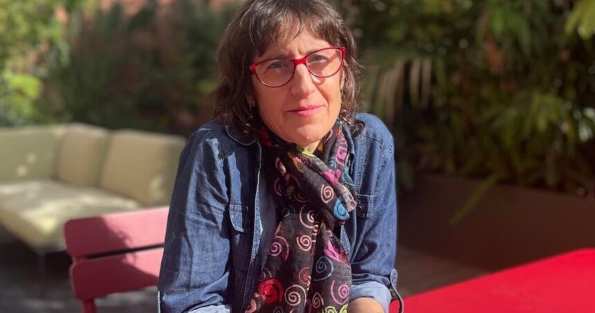 ‘donde-puedo-dejarlo’:-alejandra-costamagna-aborda-la-memoria-y-la-desaparicion-en-chile