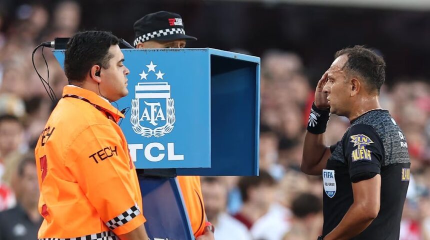 volvio-la-tecnologia-de-goal-line:-el-var-sumo-camaras-especiales-para-los-partidos-de-cuartos-de-final-del-torneo-apertura