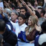 el-peronismo-y-otros-partidos-opositores-“acompanaron”-la-marcha-desde-un-segundo-plano,-casi-sin-tocar-la-plaza