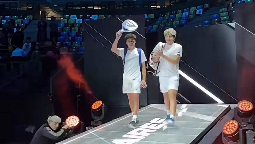 el-misionero-santino-contreras-debuto-e-hizo-historia-en-el-buenos-aires-p1-de-premier-padel