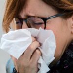 gripe,-neumonia-y-covid-19:-guia-de-sintomas-del-pami-y-claves-para-prevenir-infecciones-respiratorias