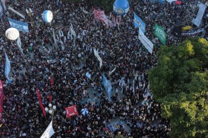 gobierno-nacional-tras-la-marcha-universitaria:-“podes-juntar-cinco-millones-de-personas,-pero-la-restriccion-presupuestaria-sigue-ahi”