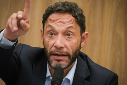 maxi-ferraro-cuestiono-que-el-escandalo-de-adorni-haya-empantanado-la-agenda-del-congreso:-“el-efecto-cascada-de-sus-mentiras”