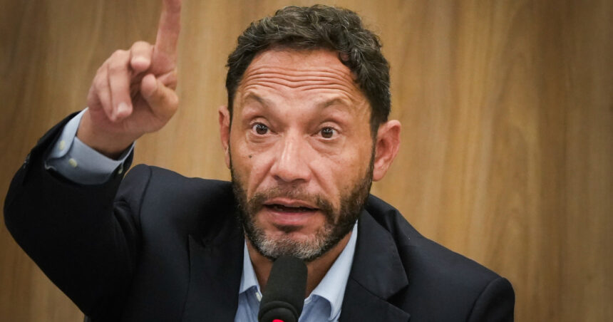 maxi-ferraro-cuestiono-que-el-escandalo-de-adorni-haya-empantanado-la-agenda-del-congreso:-“el-efecto-cascada-de-sus-mentiras”