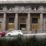 sira:-el-gobierno-confirmo-que-dos-empresas-que-habrian-pagado-coimas-concretaron-la-operacion-para-obtener-dolares-oficiales
