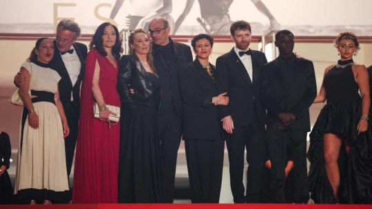 fotogaleria:-homenajes,-discursos-politicos-y-estrellas-internacionales-en-el-arranque-del-festival-de-cannes-2026