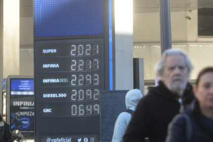 ypf-aumenta-1%-sus-combustibles-y-renueva-un-acuerdo-de-precios-por-otros-45-dias