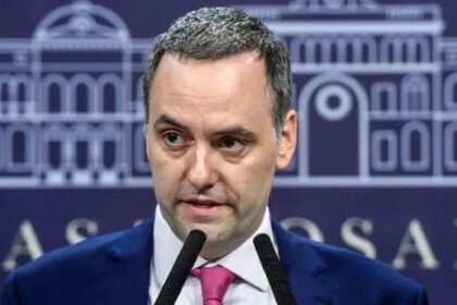 por-falta-de-quorum,-la-oposicion-debio-suspender-la-convocatoria-a-la-sesion-contra-manuel-adorni
