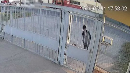 una-nina-de-12-anos-lucha-por-su-vida-tras-ser-atropellada-y-arrastrada-50-metros-en-cordoba