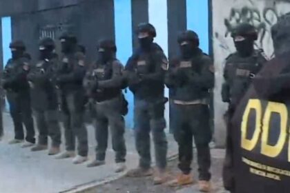 megaoperativo-en-fuerte-apache:-mas-de-500-efectivos-allanaron-14-puntos-vinculados-al-narcotrafico