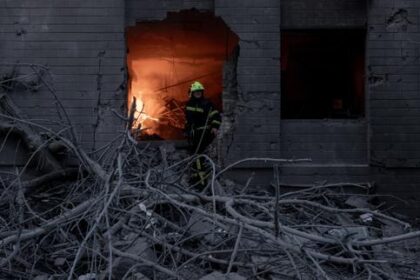 en-direct,-guerre-enukraine:-un-mort-et-16blesses-a-kiev-dans-une-vaste-attaque-russe-durant-la-nuit