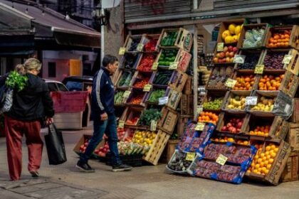 argentina-inflation-slowed-in-april-for-first-time-in-11-months