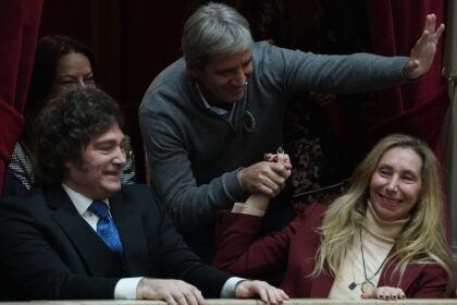 “retornando-a-la-normalidad”:-milei-celebro-la-baja-de-la-inflacion-y-dijo-que-se-consiguio-“a-pesar-de-los-intentos-golpistas-de-la-politica”