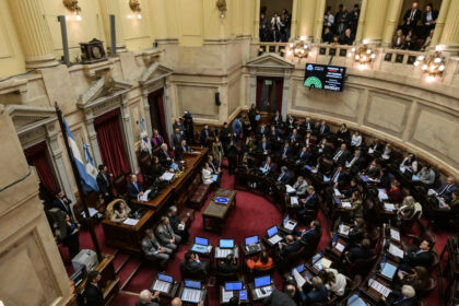 el-senado-sesiona-por-pliegos-y-el-acuerdo-con-los-fondos-buitres-sufre-un-tropiezo-y-vuelve-a-comision