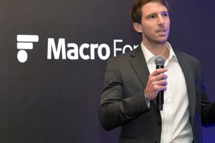 el-“puente”-para-invertir-afuera:-banco-macro-lanza-el-primer-fondo-bancario-para-apostar-por-activos-globales-desde-argentina