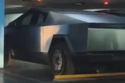polemica-por-la-aparicion-de-un-tesla-cybertruck-en-el-estacionamiento-del-congreso