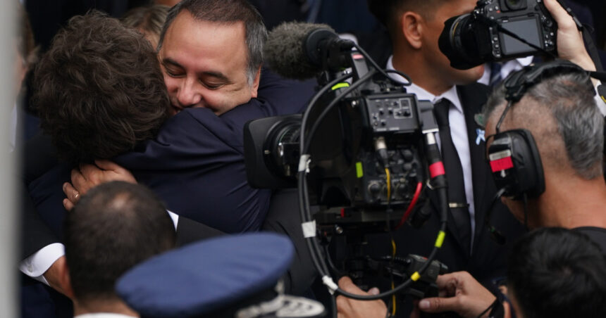 alerta-en-casa-rosada:-nueva-encuesta-con-datos-durisimos-para-adorni-y-milei