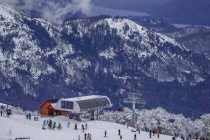 la-temporada-de-esqui-en-chapelco,-en-riesgo:-paralizan-obras-por-denuncias-ambientales-contra-concesionaria-don-otto