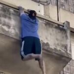 rosario:-cayo-desde-el-balcon-de-un-cuarto-piso