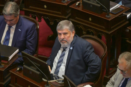 portazo-silencioso-en-el-senado:-enojada-con-mayans,-la-camporista-fernandez-sagasti-se-cambio-de-banca
