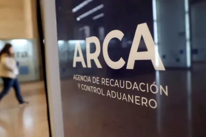 arca:-economia-reconoce-que-el-organismo-tiene-problemas-para-retener-personal-tecnico-calificado