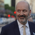 sturzenegger-respaldo-a-adorni-y-celebro-la-baja-de-la-inflacion:-“se-resolvio-un-problema-estructural”