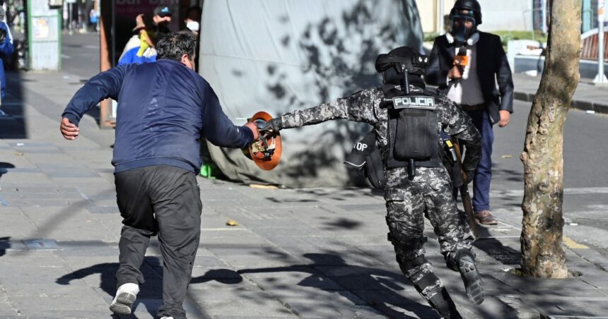 argentina-manda-un-hercules-a-bolivia-y-se-muestra-preocupada-por-el-bloqueo-de-rutas-por-protestas-sociales