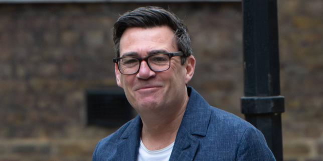 en-royaume-uni,-el-va-todo-dandy-burnham,-en-la-pole-position-para-desafiar-a-keir-starmer