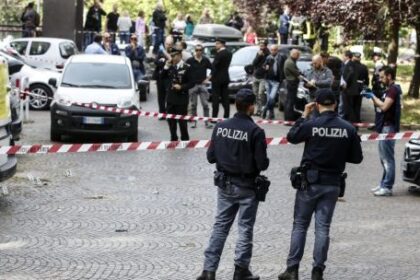terror-en-italia:-un-auto-atropello-a-una-multitud-en-modena,-el-conductor-estaba-armado