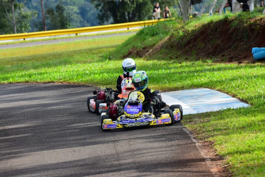 jornada-de-clasificacion-y-series-para-el-misionero-de-karting:-este-domingo-se-corren-las-finales-en-obera