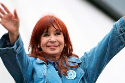 a-upa-de-los-votos-de-cristina