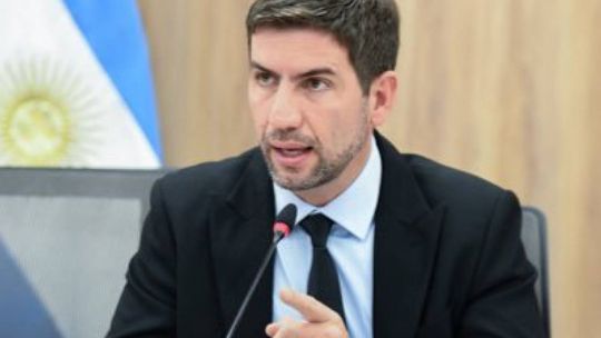 “a-mi-nombre,-con-la-mia”:-manuel-quintar-pago-otra-cybertruck-por-usd-285.000-que-nunca-recibio