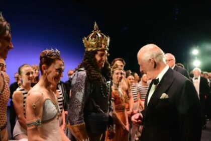 marianela-nunez-brillo-ante-el-rey-carlos-iii-en-una-gala-historica-del-royal-ballet-de-londres