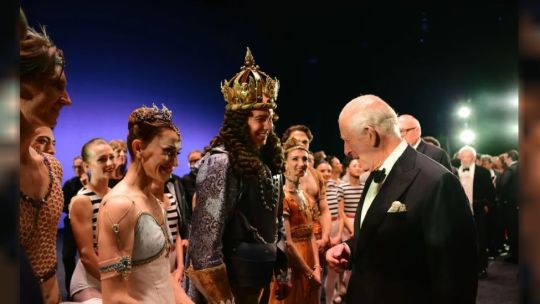 marianela-nunez-brillo-ante-el-rey-carlos-iii-en-una-gala-historica-del-royal-ballet-de-londres