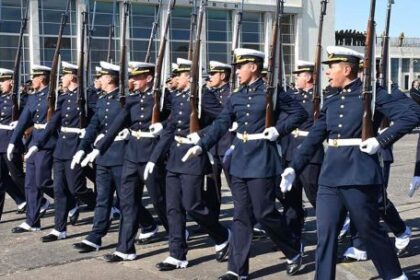 las-fuerzas-armadas,-en-una-encrucijada-por-falta-de-fondos-y-soldados-empobrecidos
