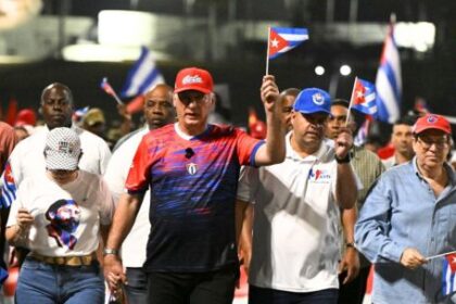 cuba-reivindico-su-derecho-a-la-defensa-propia-y-advierte-de-un-“bano-de-sangre”-en-caso-de-invasion