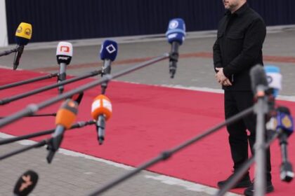 en-directo,-guerra-en-ucrania:-volodymyr-zelensky-estima-que-los-ataques-ucranianos-contra-moscu-son-entierement-justificados