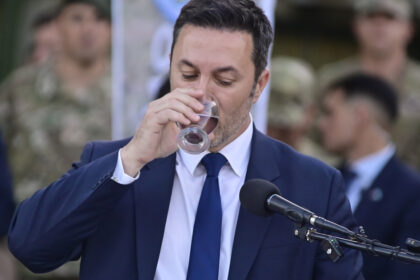 marcela-pagano-denuncio-a-luis-petri-por-la-compra-de-un-avion-en-mal-estado-al-doble-de-su-valor