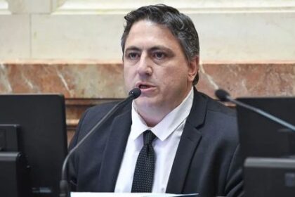 paoltroni-sobre-adorni:-“si-no-tiene-como-demostrarlo,-tiene-que-dar-un-paso-al-costado”